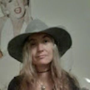 Meet your Posher, Mandy